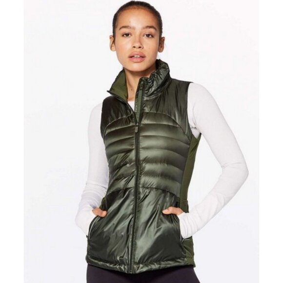 Lululemon Down For A Run Vest II Gator Green Size 4 - Picture 1 of 8